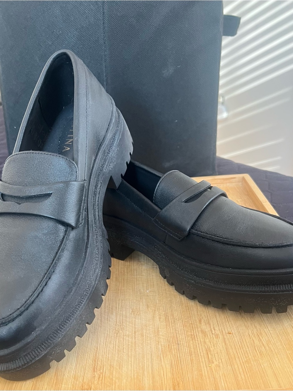 Portland Leather Patina Women’s Leather Loafer size 9 NWOT